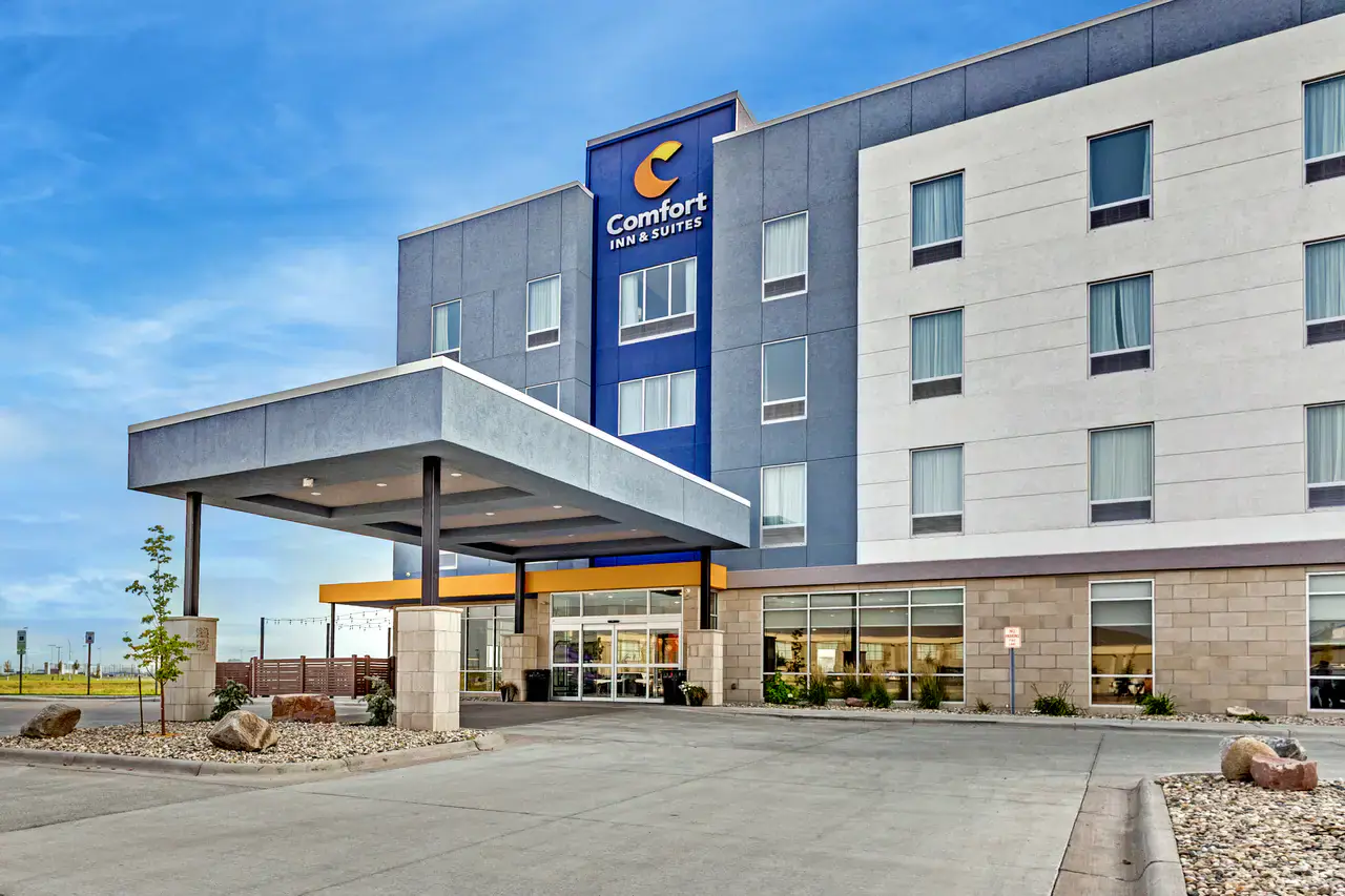 Exterior 5